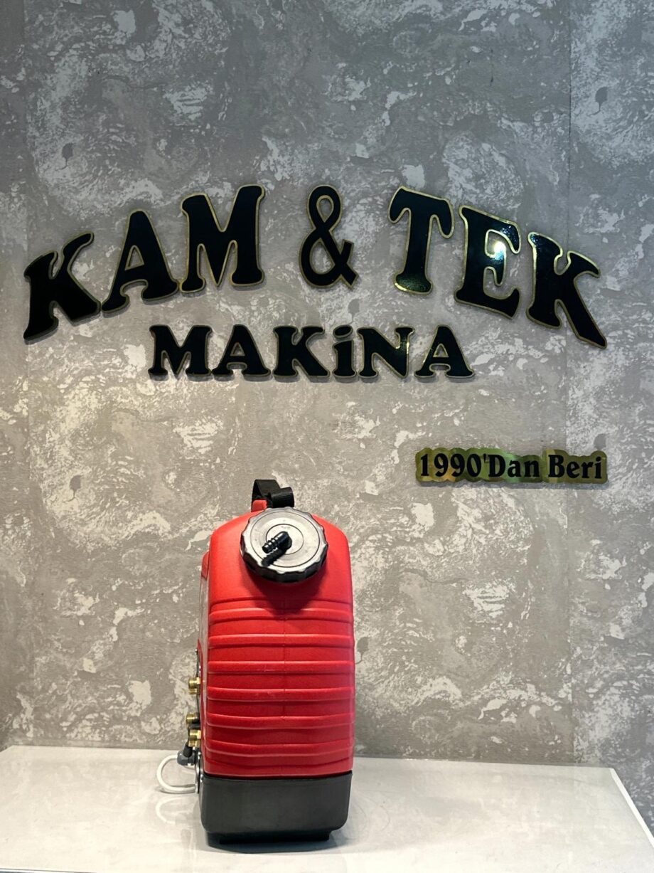 LİGHT-POWER-0,90 HP (ilaçlı eşenjör temizleme)ve petek temizleme makinası